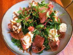 无花果藜麦沙拉-O'mills Sourdough Bakery&Bistro(永嘉路店)