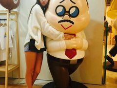 -LINE FRIENDS Garosu-gil Flagship Store