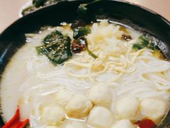 -灵芝妹子米线(瓦房店新玛特店)