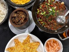 酸菜牛肉火锅-银满斗(步行街总店)