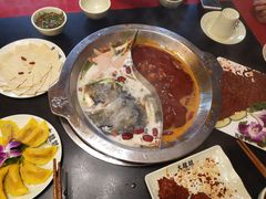 -大龙辣火锅·龙虾·烧烤(湖滨新天地店)