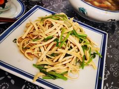 -八两八金·莱芜特色炒鸡(市南漳浦路店)