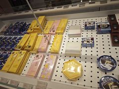 -好利来(上海长宁龙之梦店)