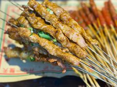 -老街烧烤大排档·地道湖北菜·龙虾馆(汉口火车站店)