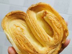 芝士大蝴蝶酥-国际饭店·帆声西饼屋(黄河路店)