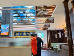 -阿瓦山寨·湘菜现炒·剁椒鱼头王(咸阳总店)
