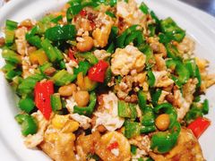 -肖四女乐山跷脚牛肉(世博源店)