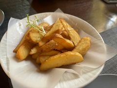 -卡普里披萨·牛扒·下午茶
