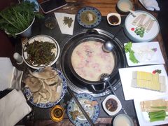 胡椒猪肚鸡煲-大匠工房古船木艺术餐厅·猪肚鸡专门店(长白仙岛店)