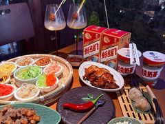 -包整·丝娃娃(一览甲秀楼风景店)