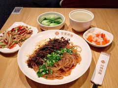 -贰拾捌味·宜宾燃面(春熙路旗舰店)