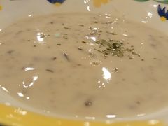 奶油蘑菇汤-萨莉亚意式餐厅(护国新天地店)