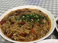 -卢六川汤肉(南方花园店)