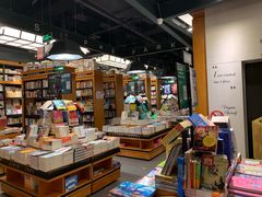 -西西弗书店&矢量咖啡(凯德晶萃广场店)