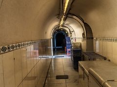 -洞庭洲·防空洞火锅·铜锅涮肉·烧烤(新百广场店)