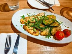 -LESCEDARS Brasserie Bistro香柏树