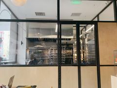 门面-老梦面包CHEZMOREL(麦子店)