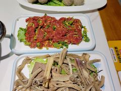 -乡土黄·鲜牛肉火锅·小龙虾(兴业街店)