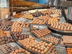 -Laderach 莱德拉(上海环贸iapm店)