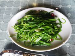 -小厨子私房菜·云南美食店