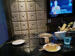 -唯爱KTV聚会餐厅(仙林东城汇店)