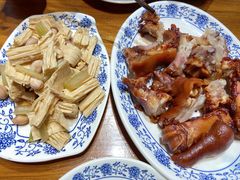 -老天桥酱肉烧饼夹肘子(天桥店)