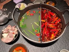 -三出山火锅(南京万象天地店)