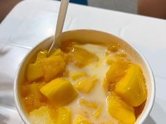 芒果黄桃炼乳冰-美肴冰品·汉堡·牛腩饭(总店)
