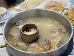 -朴小妹人参鸡汤火锅(长白山万达店)