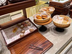 -南郊宾馆·风味自助餐厅·山东十六地市特色菜