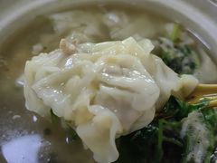 -小许三鲜砂锅馄饨店(家多乐烟酒店)