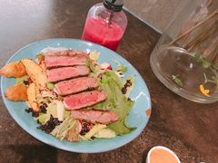 厚切牛肉沙拉-新鲜誌·新派食集(万象天地店)
