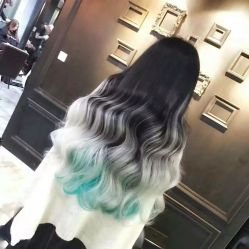 -HAIR CORNER