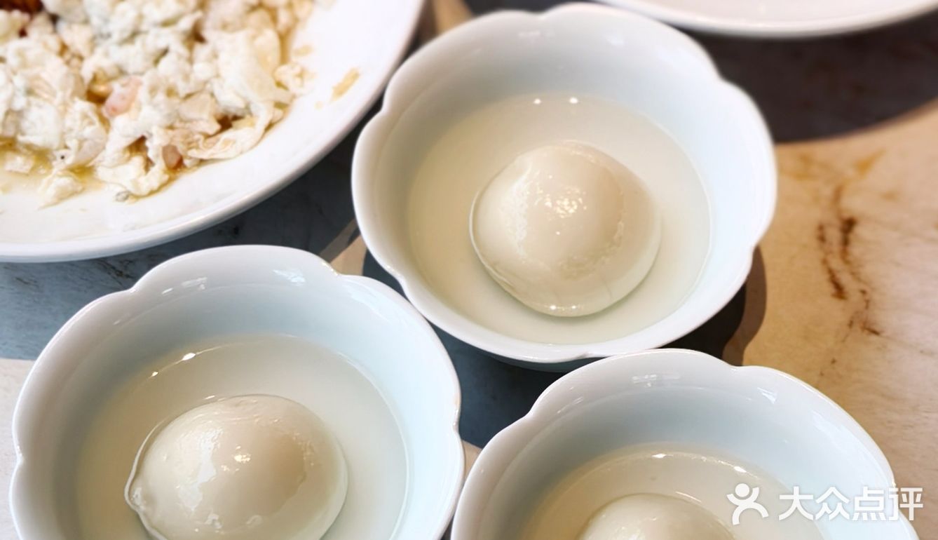 扬州这家餐厅的八宝葫芦鸭做的真是功夫菜