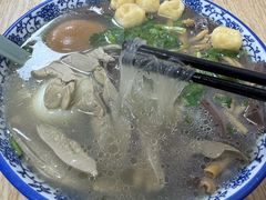 -叶新小吃店(来凤小区总店)