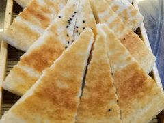 饽饽饼-王明古法砂锅居(开化寺店)