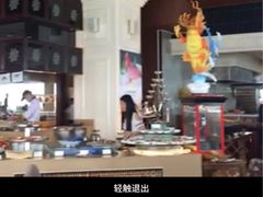 -荣誉国际酒店-云顶旋转餐厅