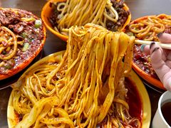 -玲玲米粉·新疆现炒米粉(大十字总店)