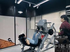 -享受健身·美体塑形馆