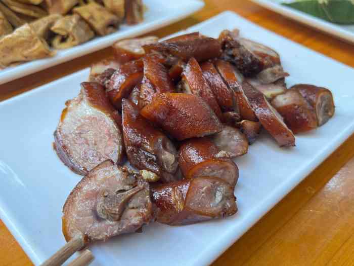 天佑祥万春老卤(天乡后街店)-"万春卤菜是温江非常有名的美食名片,走