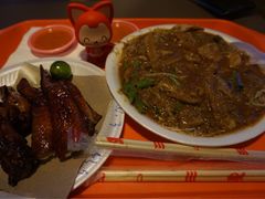 -东海岸人工湖美食村