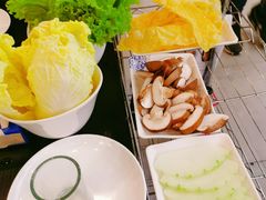 -楼外楼大刀肉传统火锅居(幸福街店)