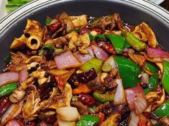 -老滇山寨•云南特色菜•地方菜•民族风情歌舞表演(金碧店)