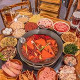 中和美食扛把子，这家火锅每天排长队！