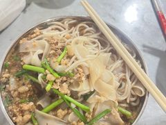 小碗肥瘦-正宗杨记普洱酸醋米线(总店)
