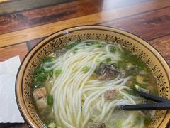 -正宗李家土鸡米线店