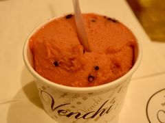 -VENCHI 闻绮(北京国贸商城店)