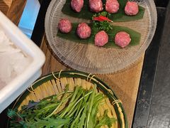 -尚尚仙·酸汤猪手·猪肚鸡火锅(华联万柳购物中心店)