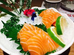 厚厚的三文鱼刺身（9002）-诚·鳗屋(星摩尔店)