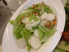 -鑫巴蜀小镇 · 水煮鱼专研店(玉桥店)